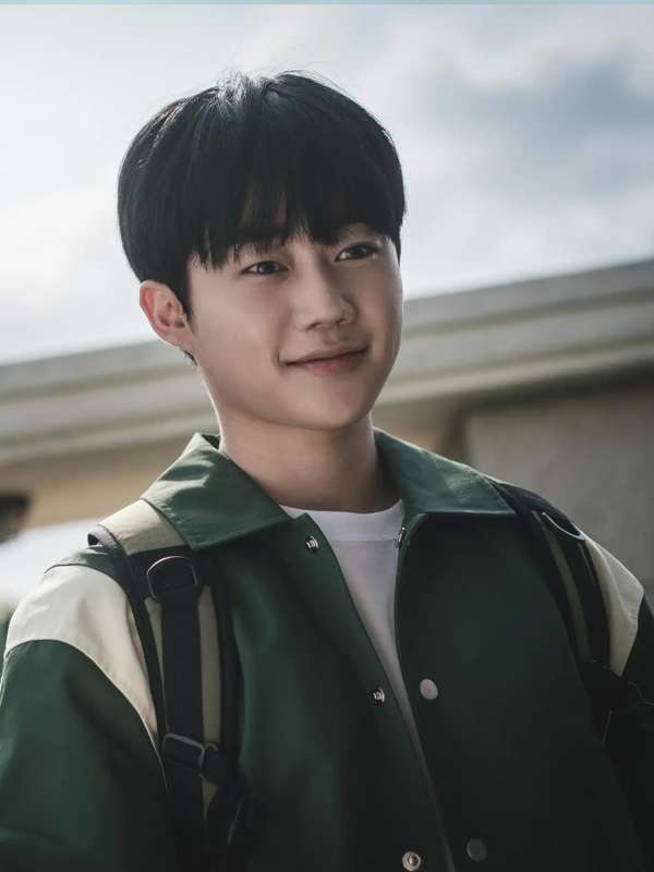Bae Jeong-min A Shop for Killers Green Jacket